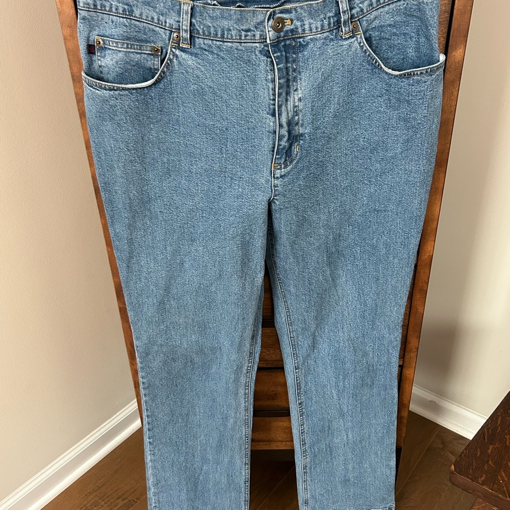 Pre-loved Polo by Ralph Lauren Denim Straight Leg Jeans. Excellent condition.